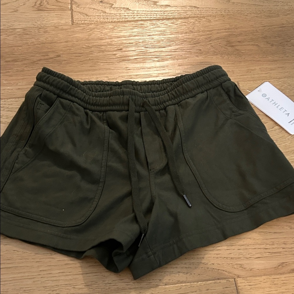 Athleta Women's Olive Green Shorts Farallon Short